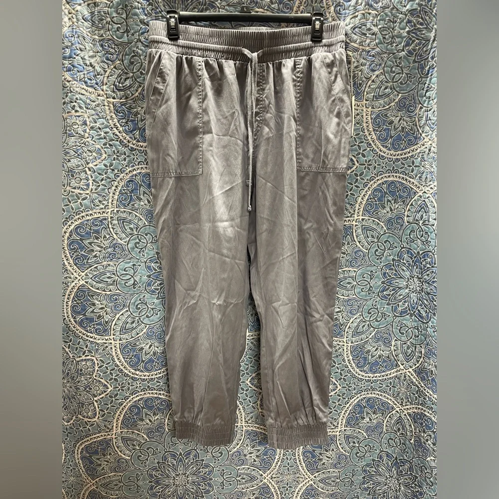 Gray casual everyday pants - Picture 10 of 11